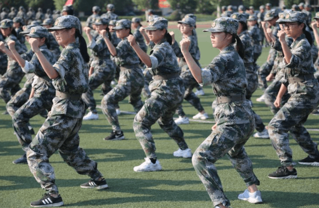 高一新生军训的一点感触